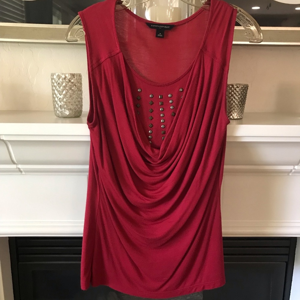 Red Sleeveless Top